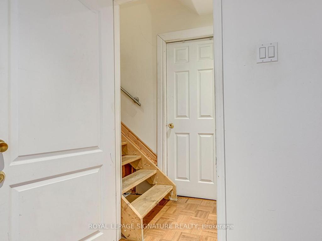 









5659


Glen Erin

Drive, 71,
Mississauga,




ON
L5M 5P2

