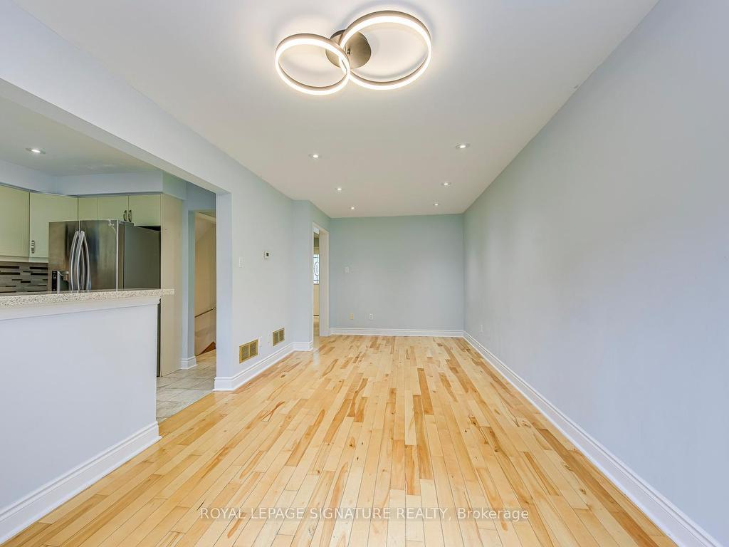 









5659


Glen Erin

Drive, 71,
Mississauga,




ON
L5M 5P2

