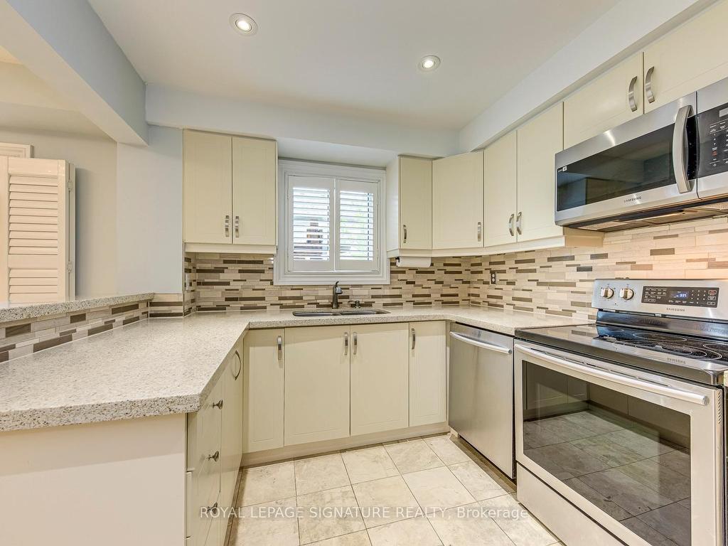 









5659


Glen Erin

Drive, 71,
Mississauga,




ON
L5M 5P2

