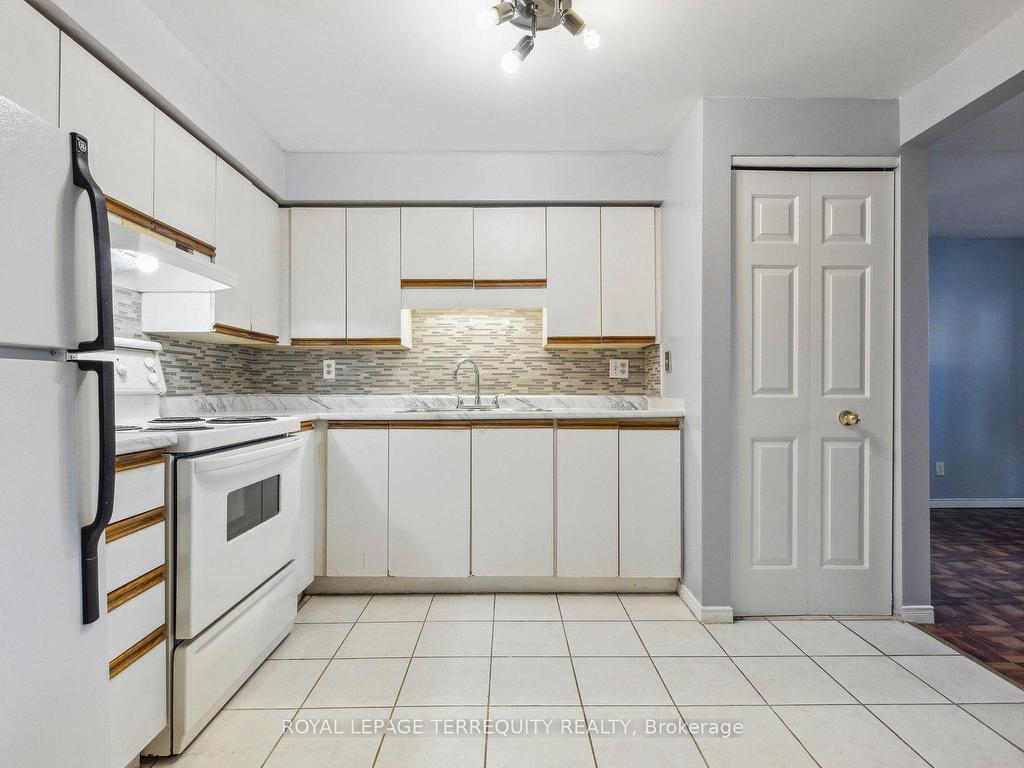 









321


Northlake

Drive, 1,
Waterloo,




ON
N2V 1Z1

