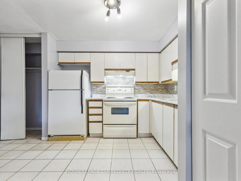 









321


Northlake

Drive, 1,
Waterloo,




ON
N2V 1Z1

