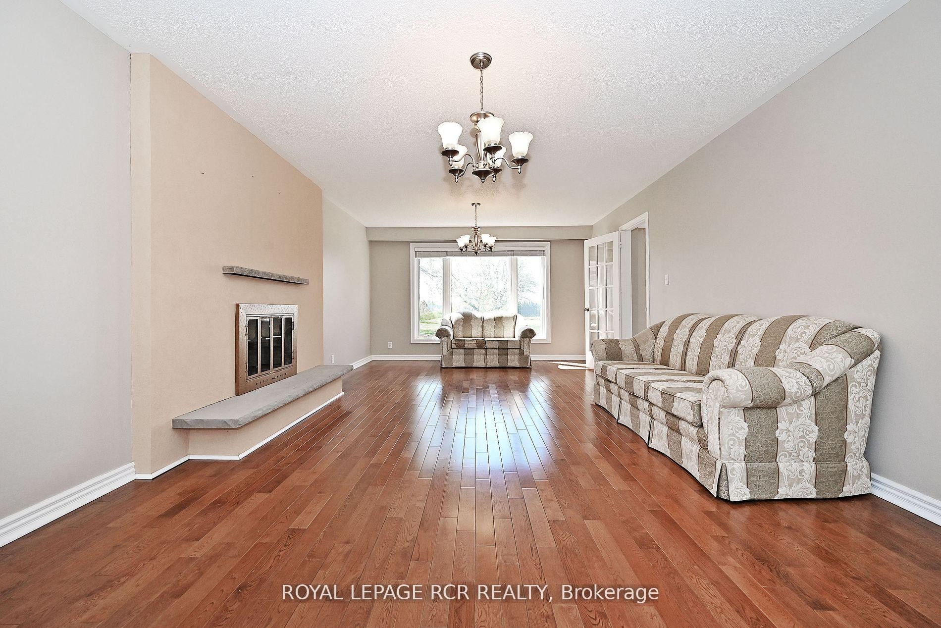









6215


17th

Side Road,
King,




ON
L0G 1T0

