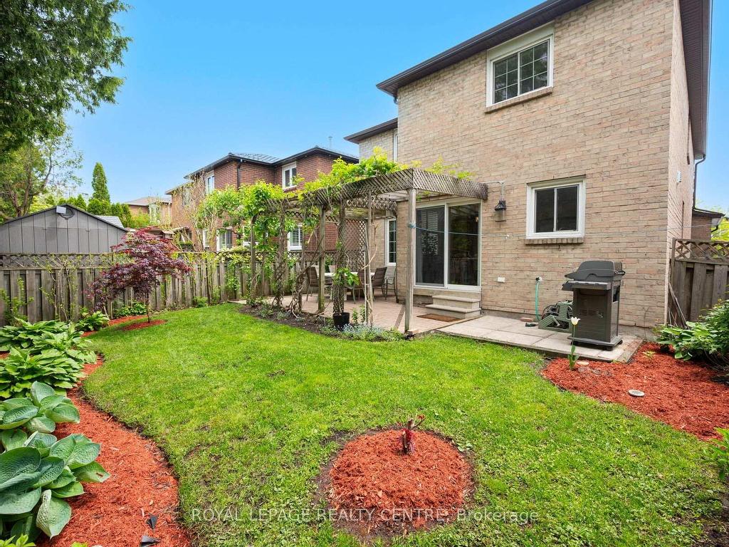 









4383


Mayflower

Drive,
Mississauga,




ON
L5R 1T4

