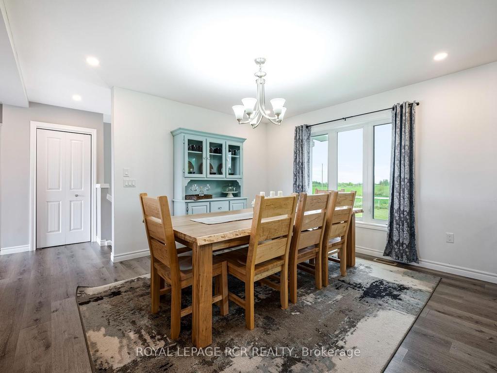 









384345


Sideroad 20

N/A,
Amaranth,




ON
L9W 3Z2

