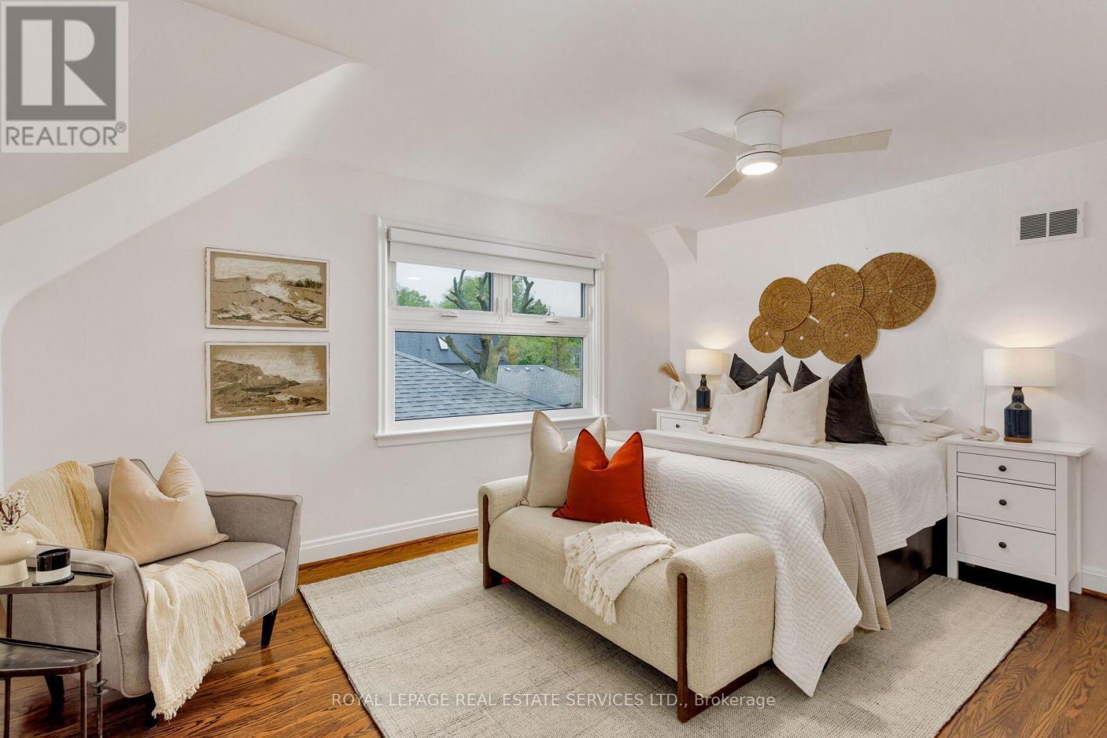 












246 BERRY ROAD

,
Toronto,




Ontario
M8Y1X9

