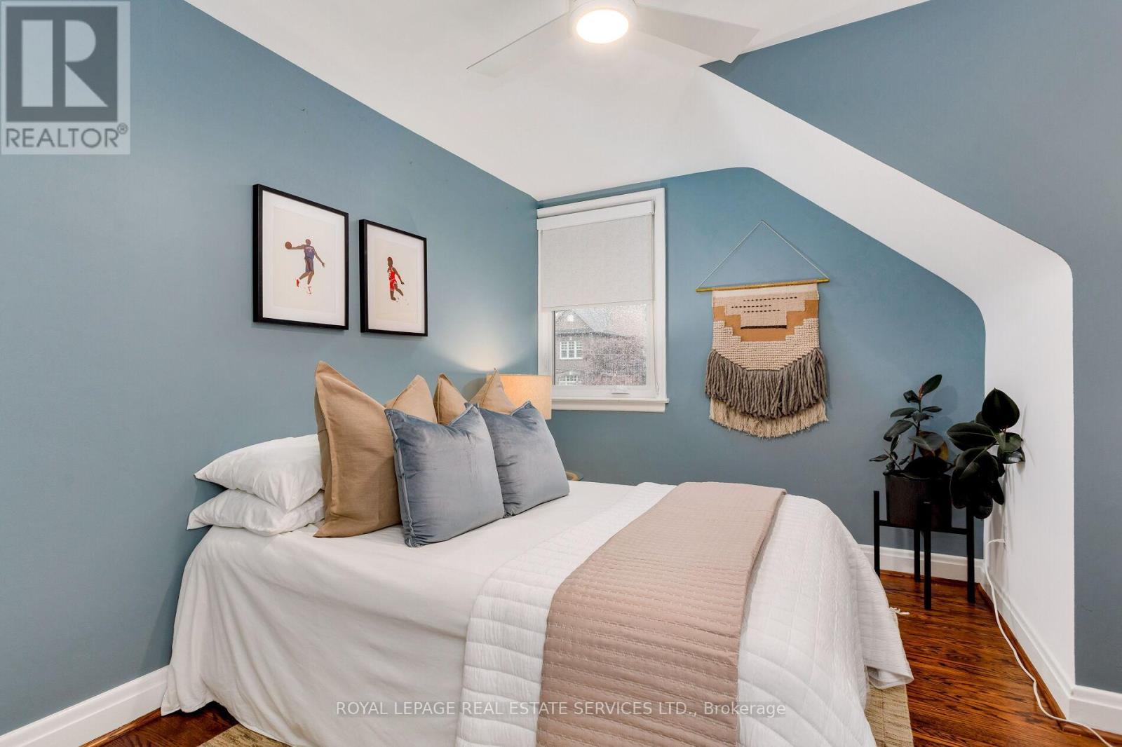 












246 BERRY ROAD

,
Toronto,




Ontario
M8Y1X9

