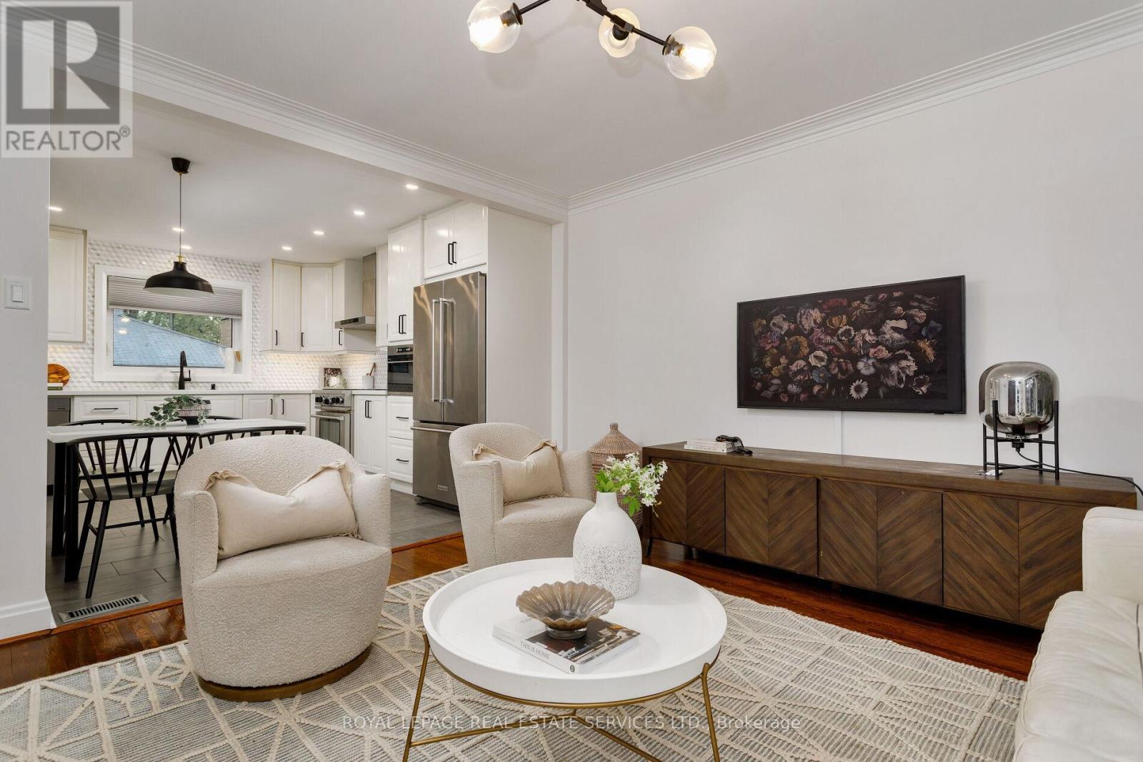 












246 BERRY ROAD

,
Toronto,




Ontario
M8Y1X9

