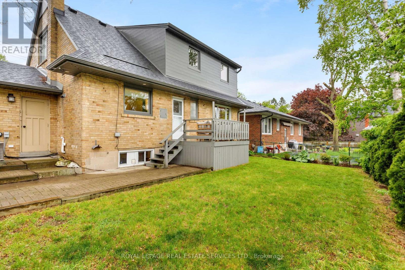 












246 BERRY ROAD

,
Toronto,




Ontario
M8Y1X9

