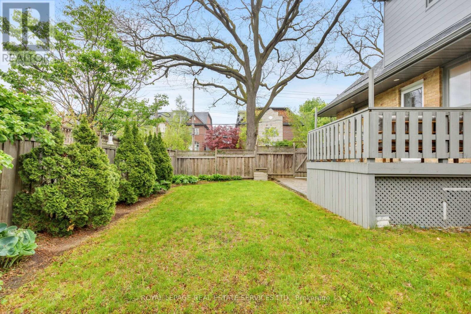 












246 BERRY ROAD

,
Toronto,




Ontario
M8Y1X9

