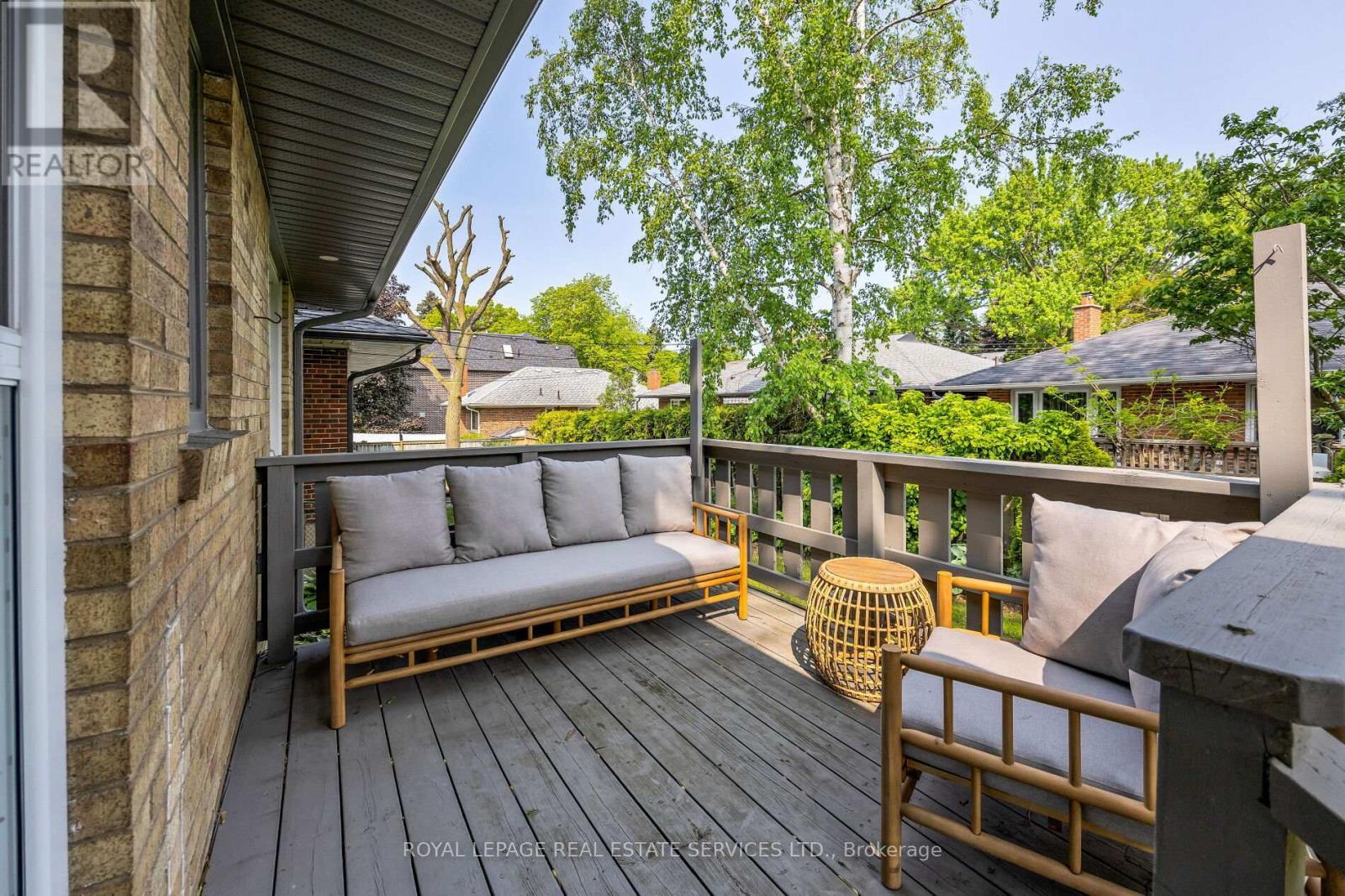 












246 BERRY ROAD

,
Toronto,




Ontario
M8Y1X9


