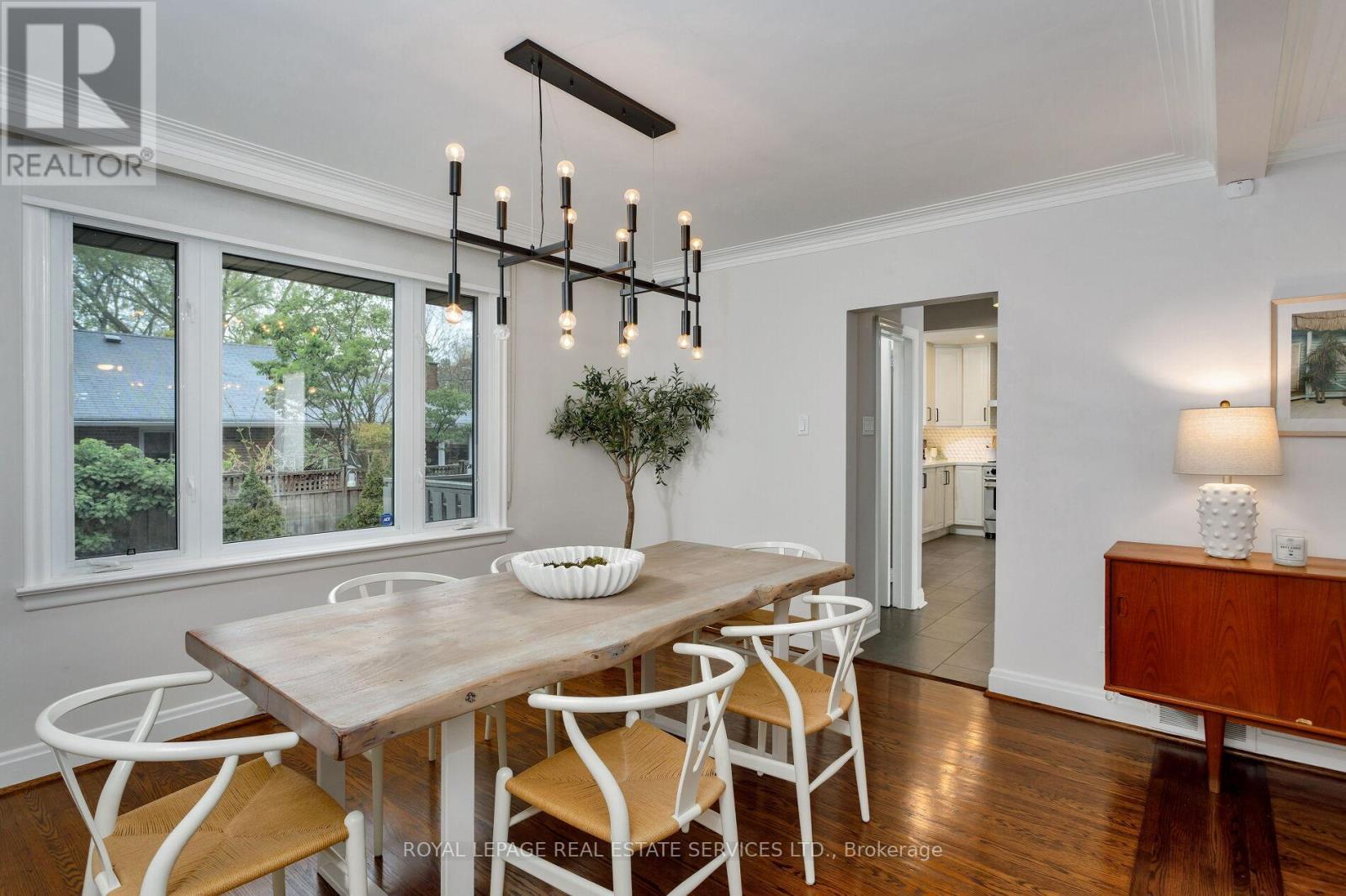 












246 BERRY ROAD

,
Toronto,




Ontario
M8Y1X9

