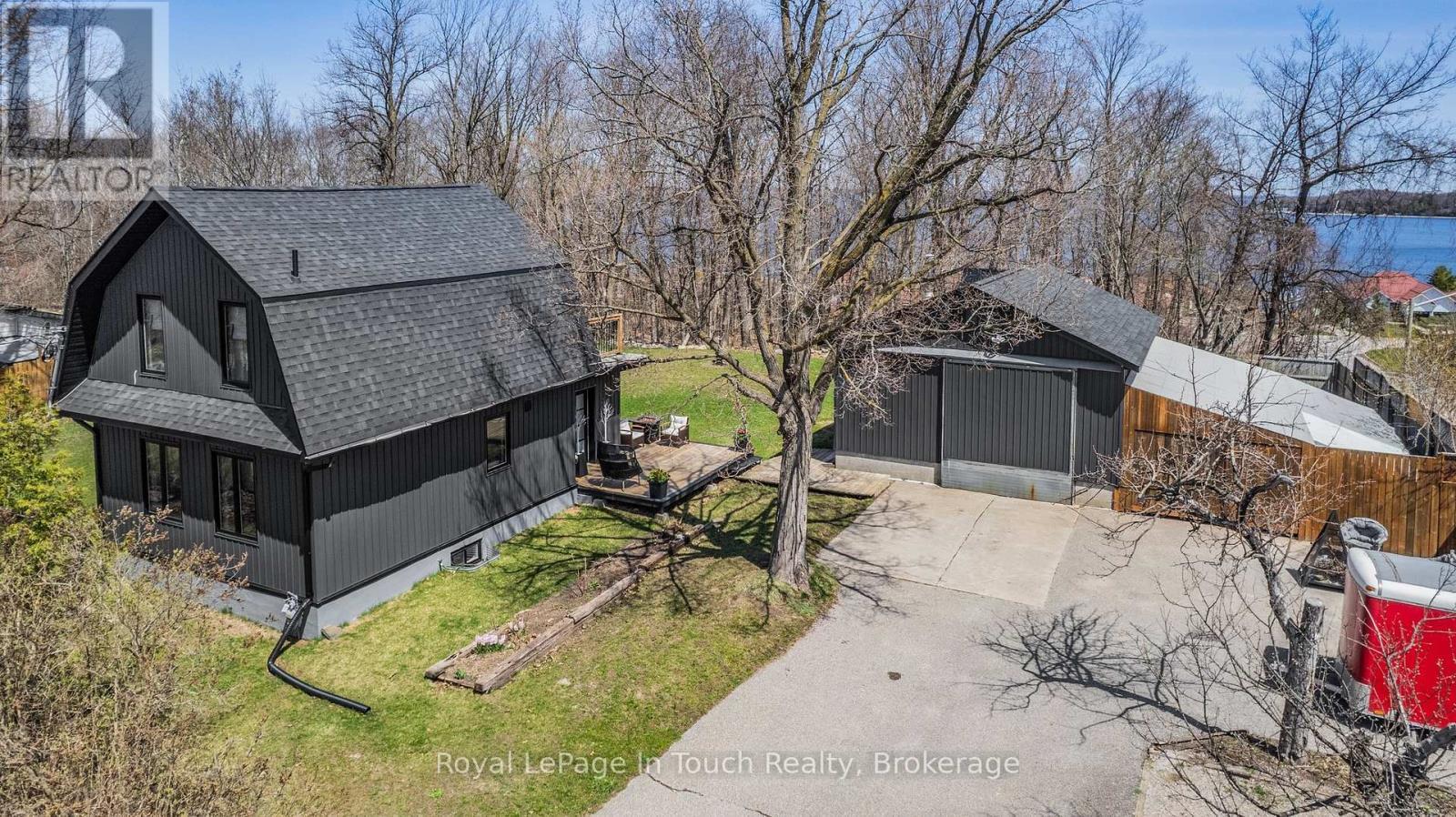












381 OLIVE STREET

,
Midland,




Ontario
L4R2R4


