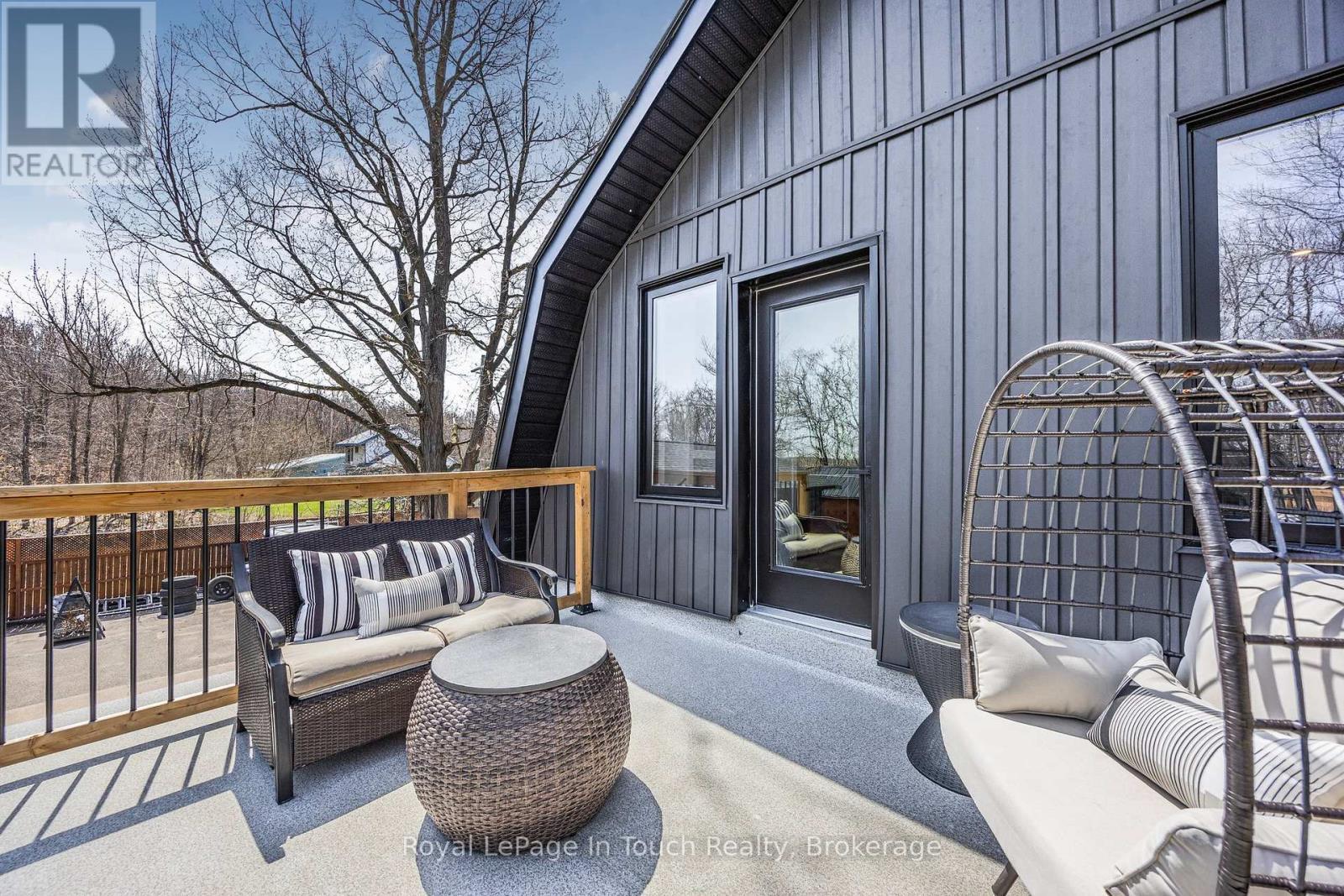 












381 OLIVE STREET

,
Midland,




Ontario
L4R2R4

