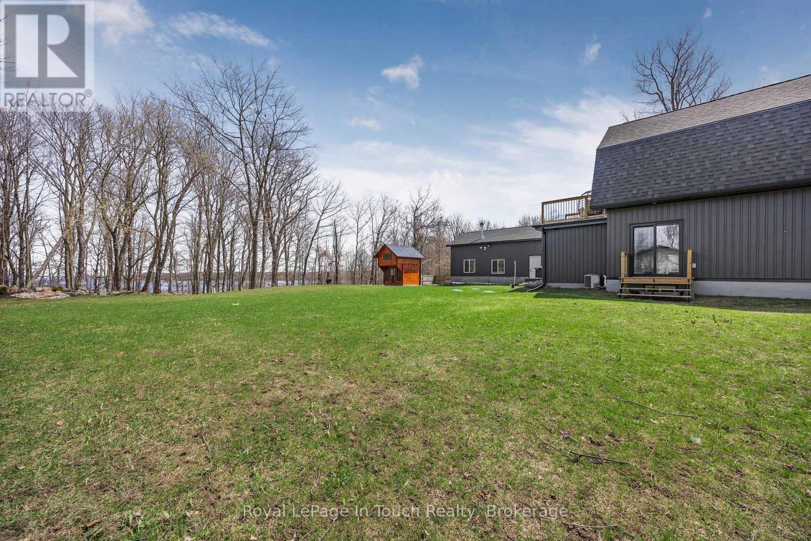 












381 OLIVE STREET

,
Midland,




Ontario
L4R2R4

