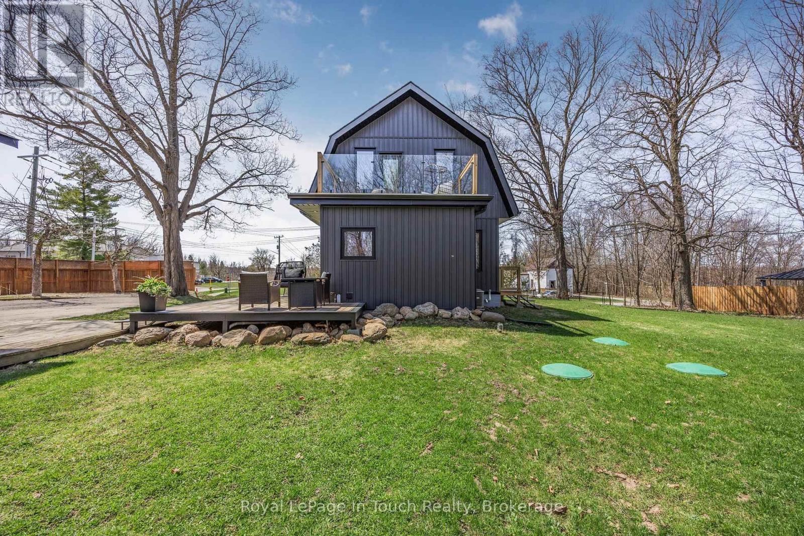 












381 OLIVE STREET

,
Midland,




Ontario
L4R2R4

