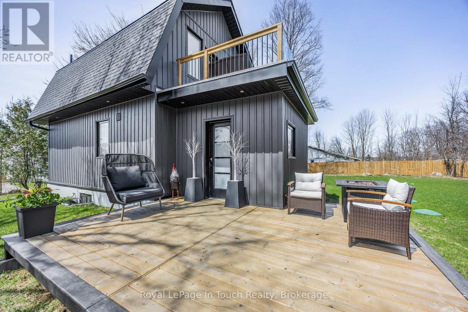 












381 OLIVE STREET

,
Midland,




Ontario
L4R2R4

