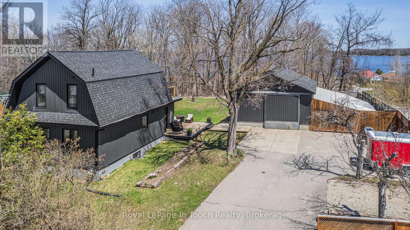 












381 OLIVE STREET

,
Midland,




Ontario
L4R2R4

