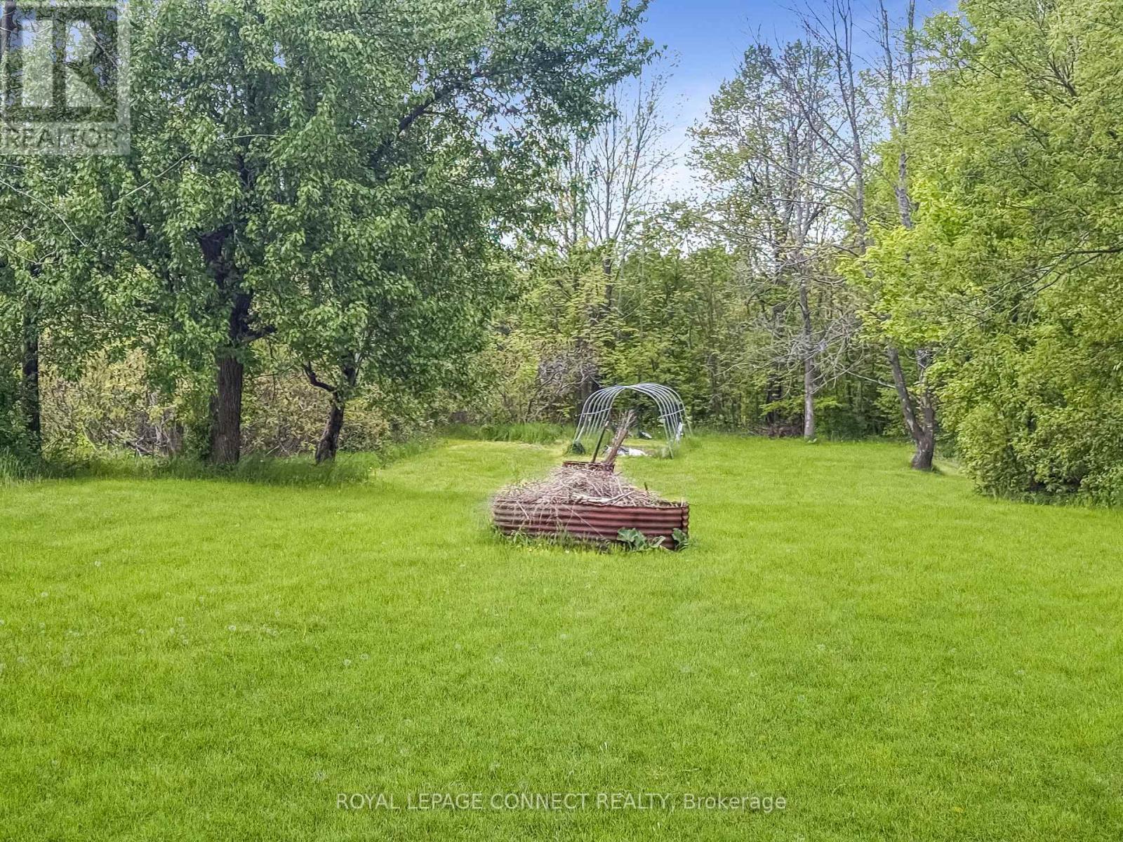












691 ADDINGTON STREET

,
Stone Mills,




Ontario
K0K3G0


