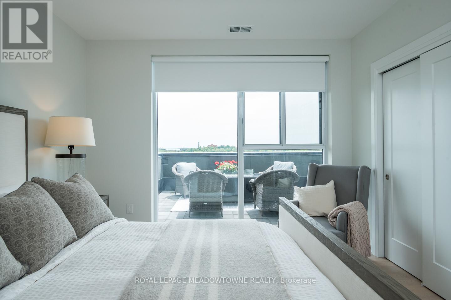 












1301 - 71 WYNDHAM STREET S

,
Guelph,




Ontario
N1E5R3

