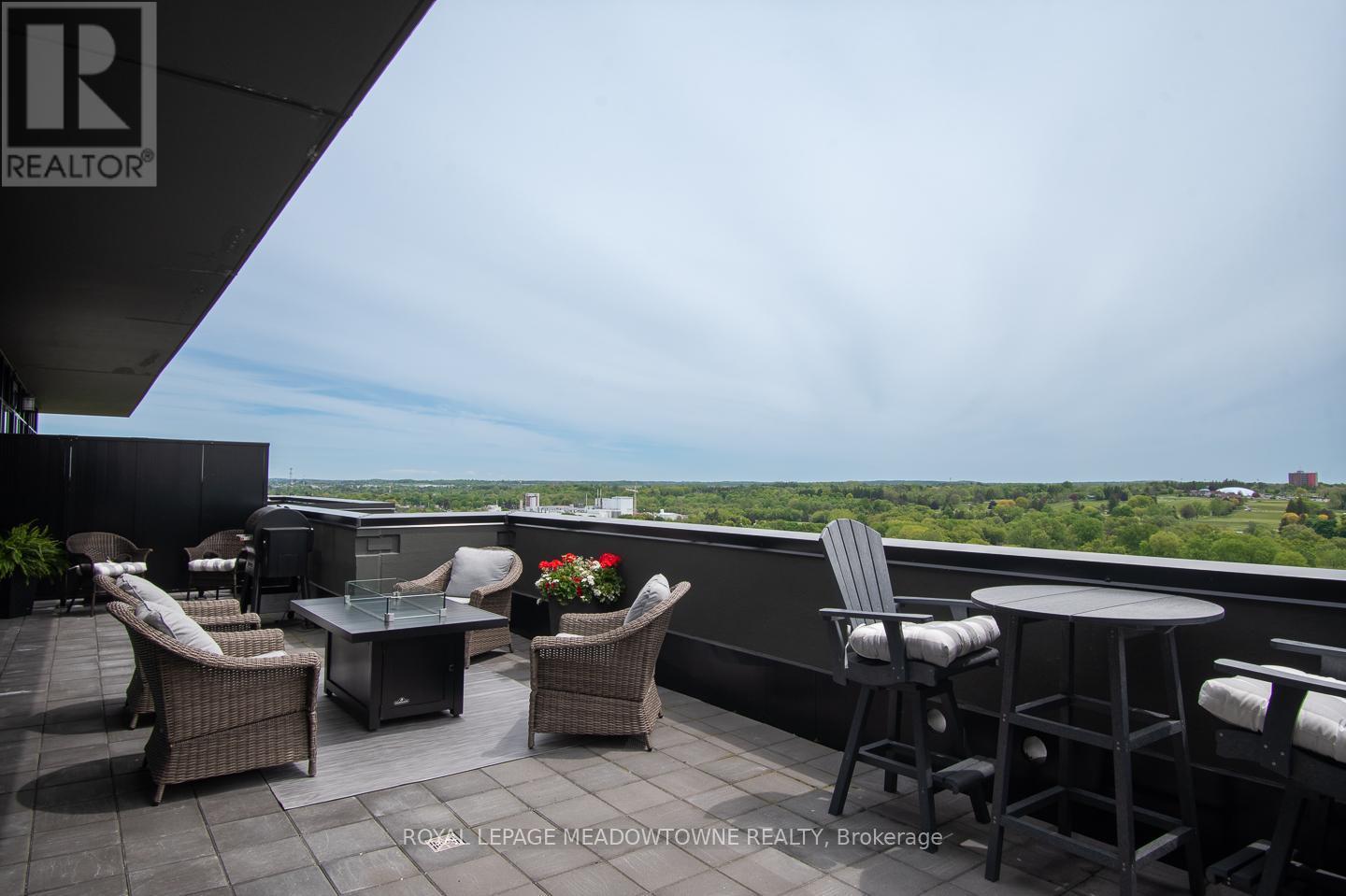 












1301 - 71 WYNDHAM STREET S

,
Guelph,




Ontario
N1E5R3

