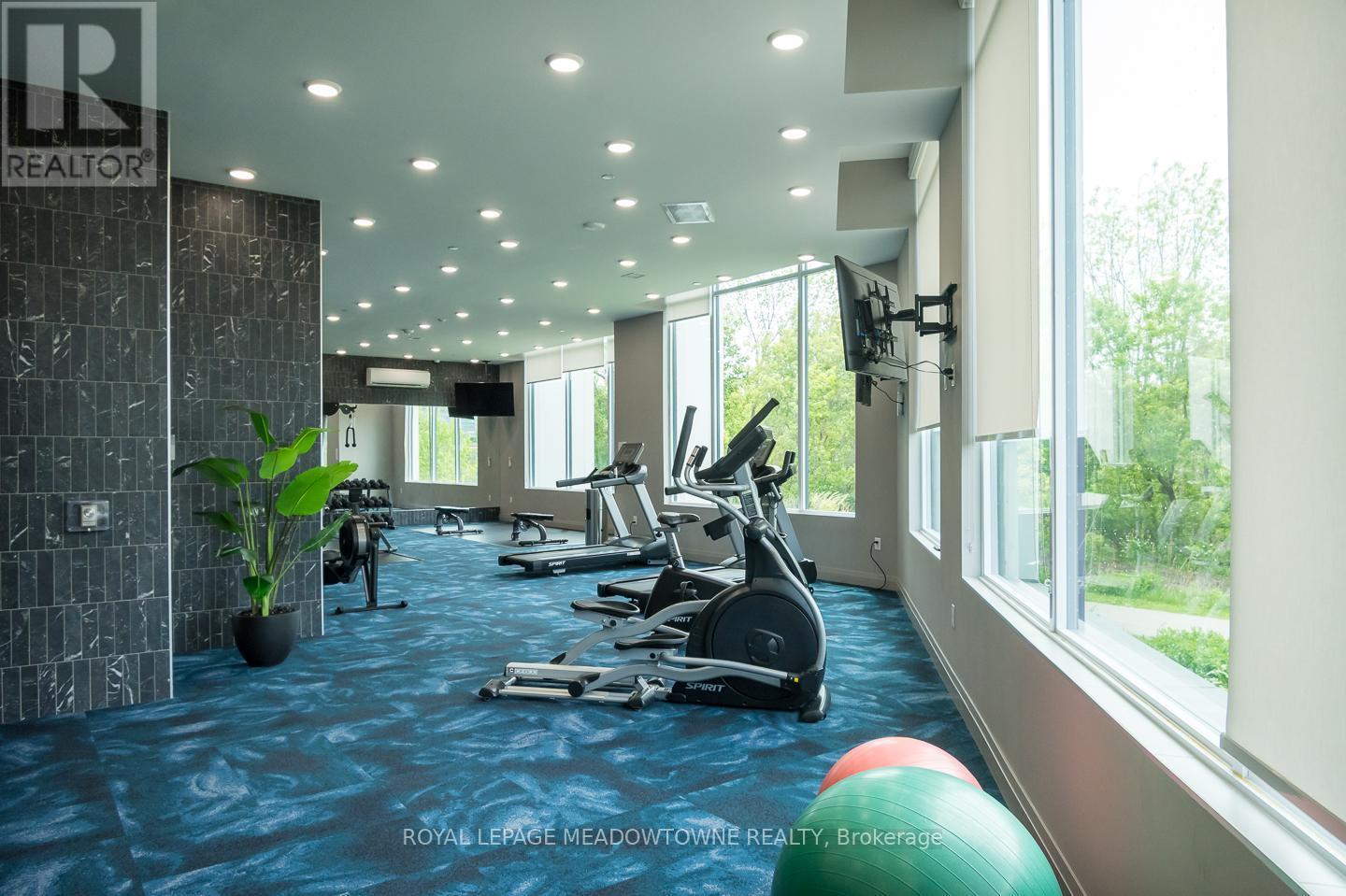 












1301 - 71 WYNDHAM STREET S

,
Guelph,




Ontario
N1E5R3


