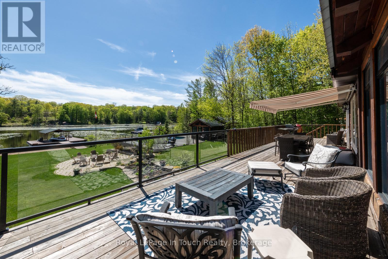 












2804 JANES LANE

,
Severn (Coldwater),




Ontario
L0K1E0

