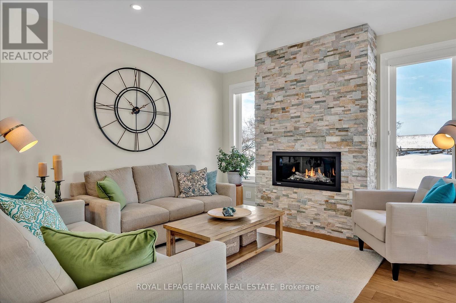 












1942 DAVENPORT ROAD

,
Cavan Monaghan (Cavan Twp),




Ontario
L0A1C0

