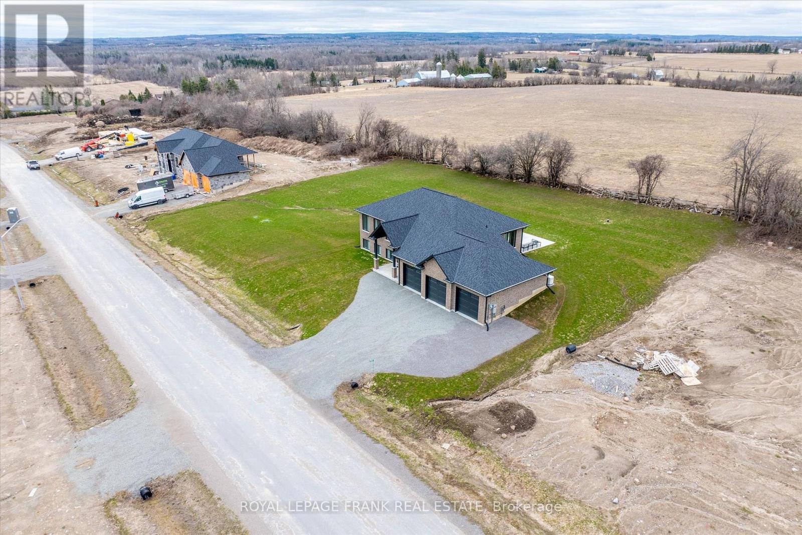 












1942 DAVENPORT ROAD

,
Cavan Monaghan (Cavan Twp),




Ontario
L0A1C0

