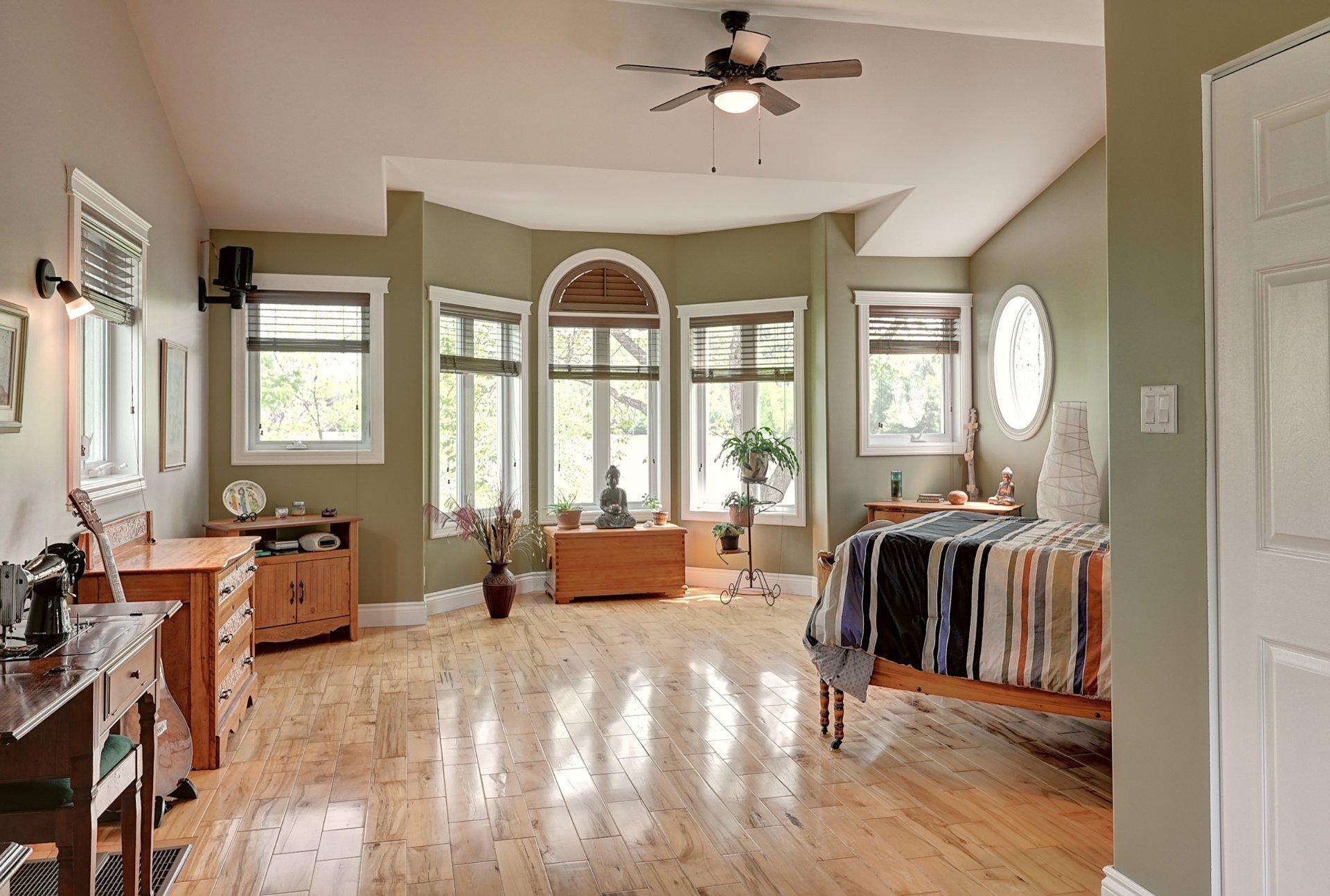 









75


Rue des Tulipes

,
Saint-Denis-de-Brompton,




QC
J0B2P0

