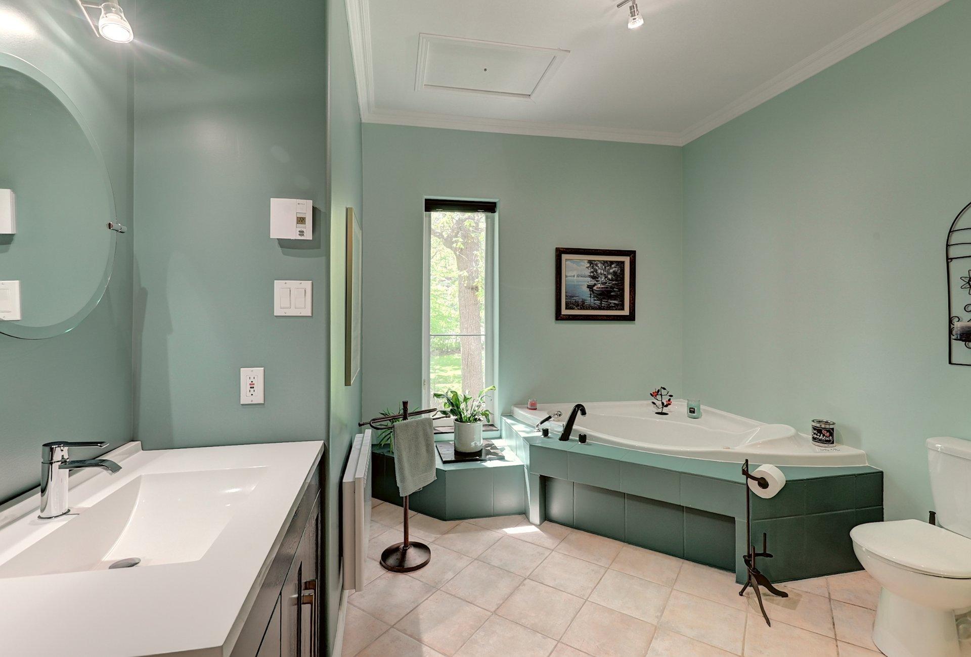 









75


Rue des Tulipes

,
Saint-Denis-de-Brompton,




QC
J0B2P0

