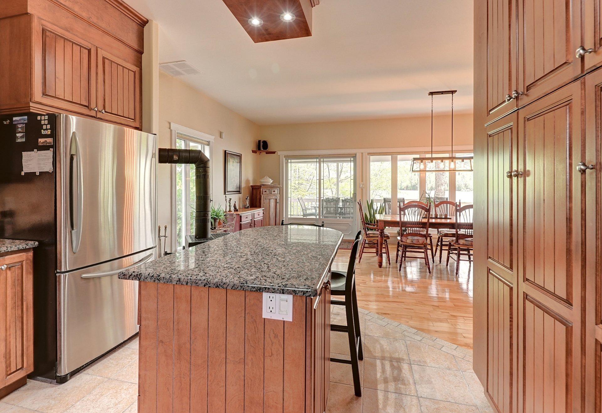 









75


Rue des Tulipes

,
Saint-Denis-de-Brompton,




QC
J0B2P0

