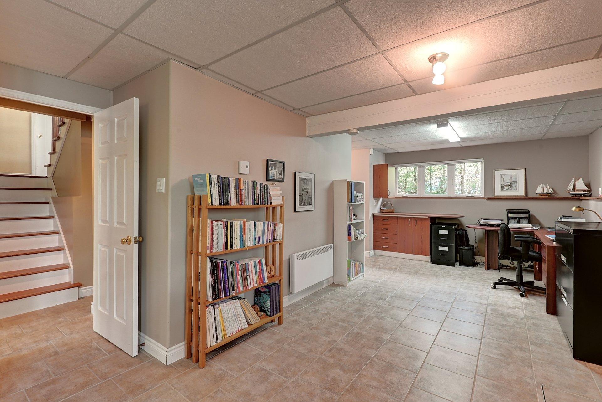









75


Rue des Tulipes

,
Saint-Denis-de-Brompton,




QC
J0B2P0

