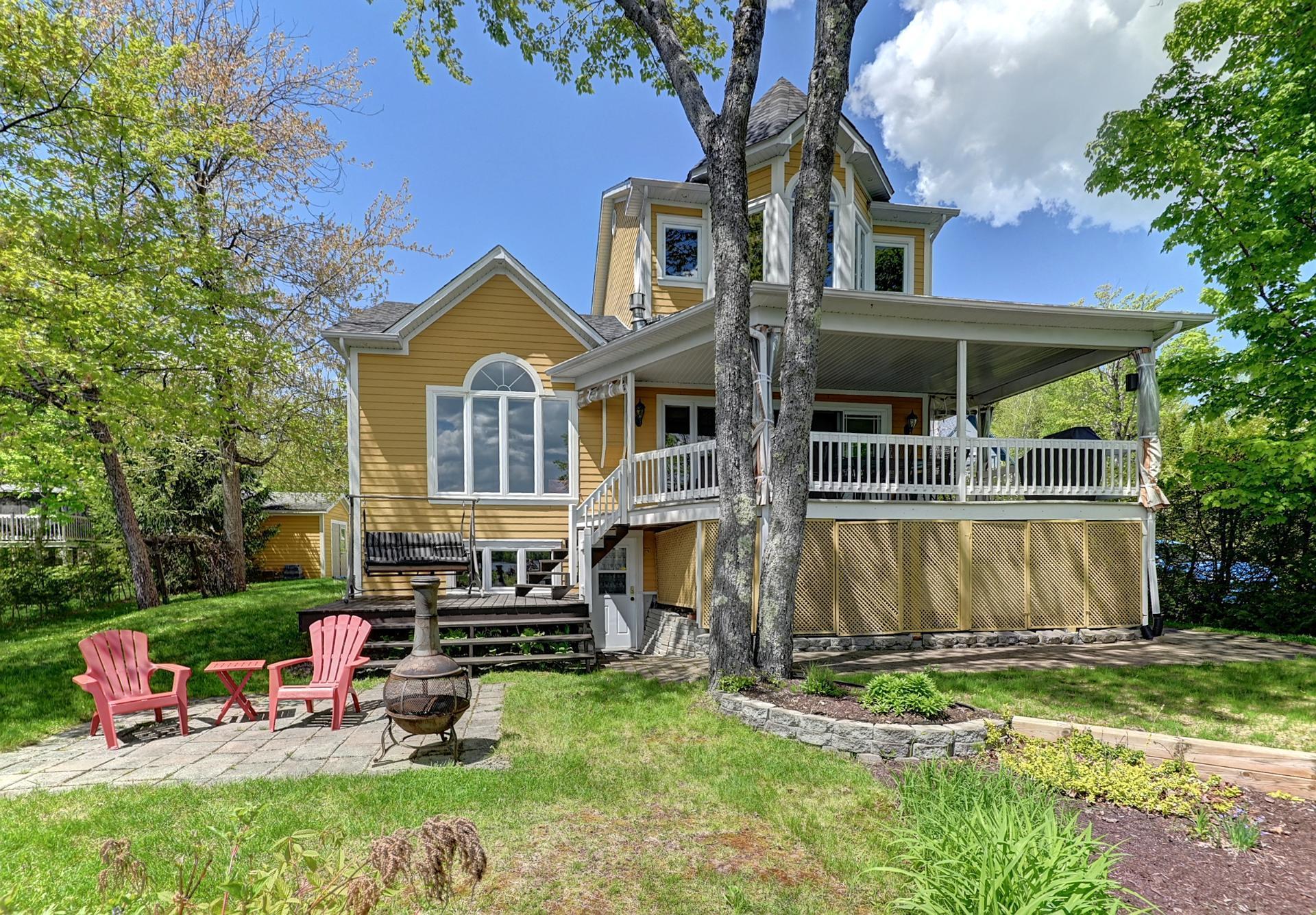 









75


Rue des Tulipes

,
Saint-Denis-de-Brompton,




QC
J0B2P0

