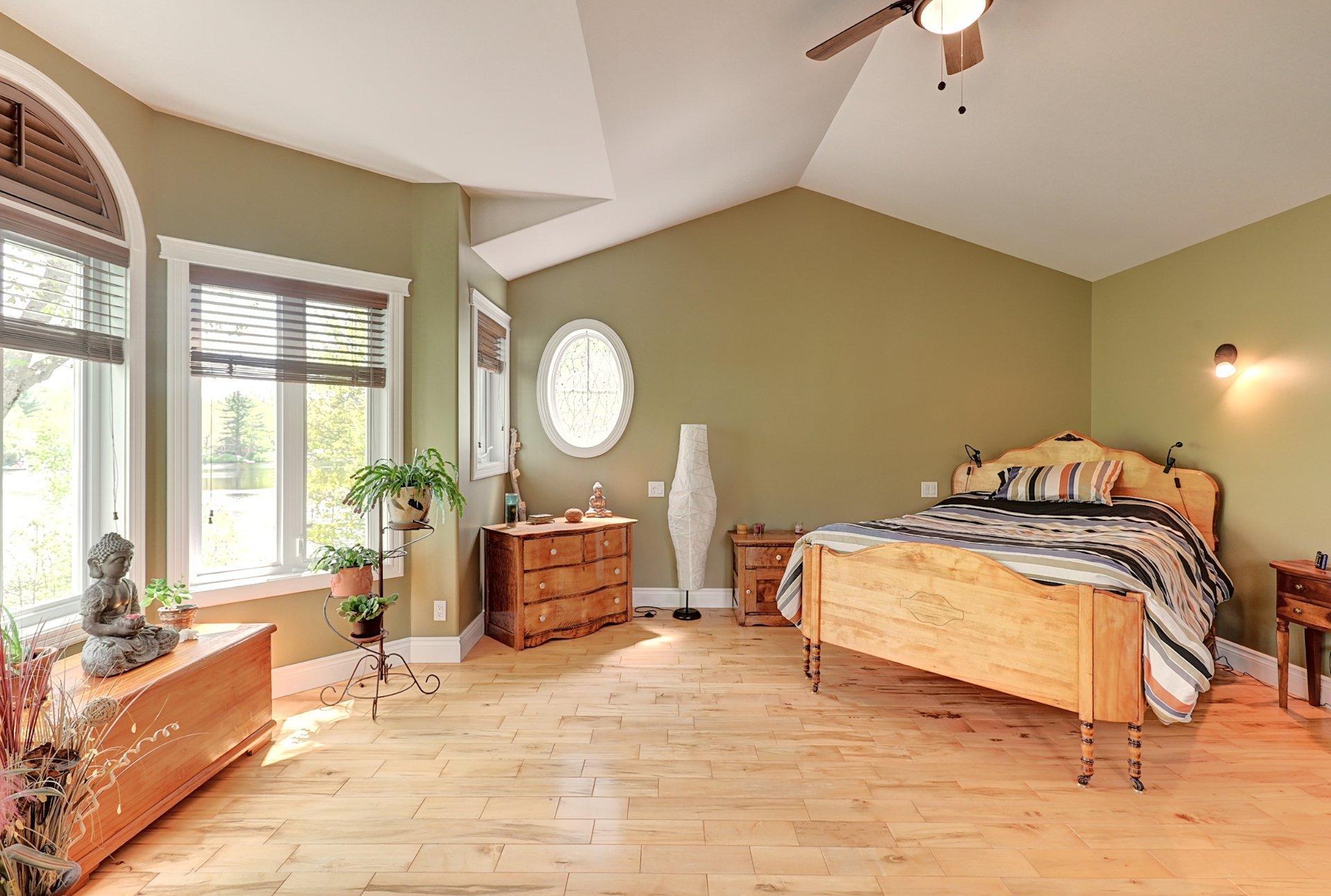 









75


Rue des Tulipes

,
Saint-Denis-de-Brompton,




QC
J0B2P0

