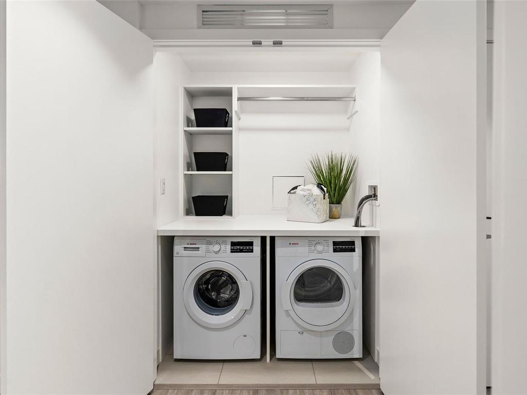 









848


Yates

St, 506,
Victoria,




BC
V8W 0G2

