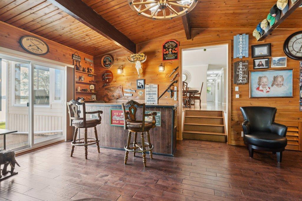 









1033


Ch. de la Culbute

,
L'Isle-aux-Allumettes,




QC
J0X1M0

