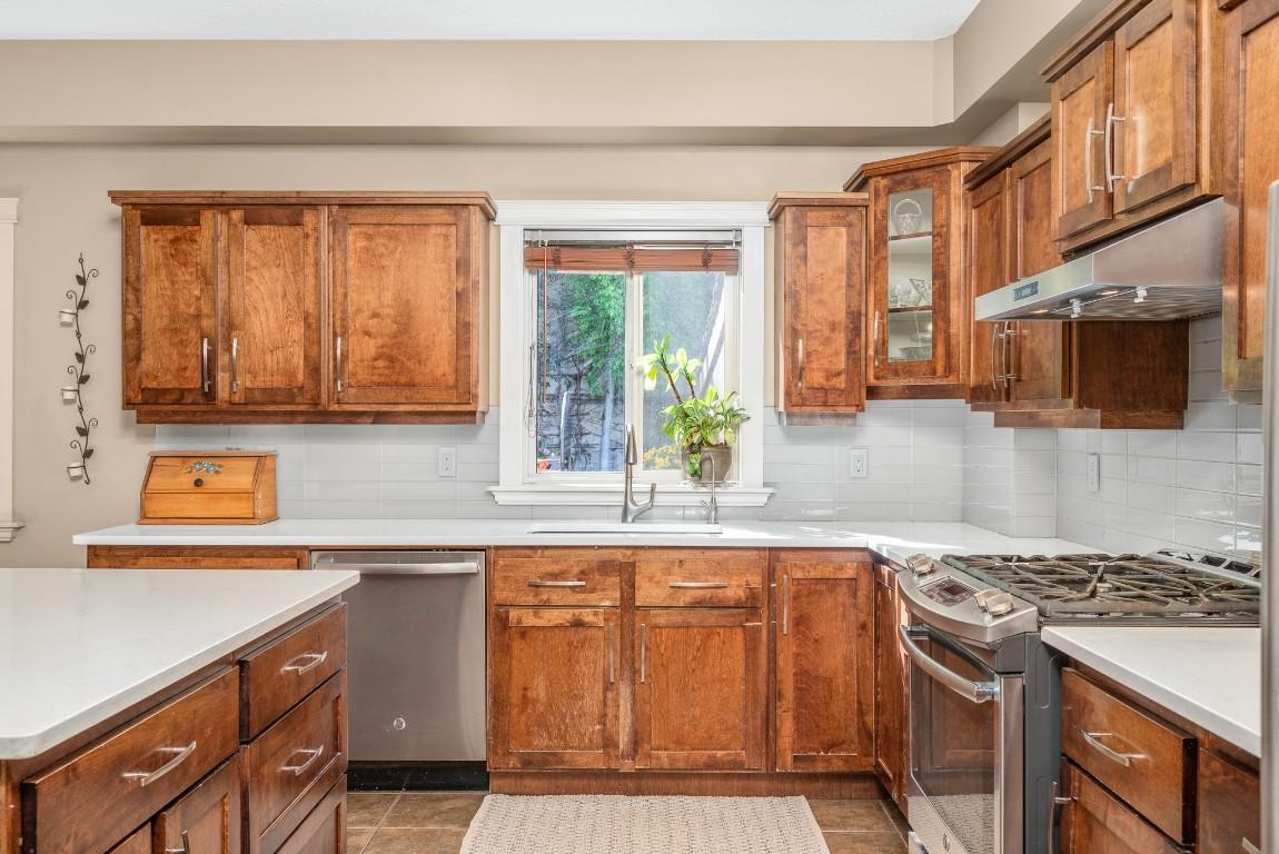 









955


Mt Begbie

Drive,
Vernon,




BC
V1B 2Z5

