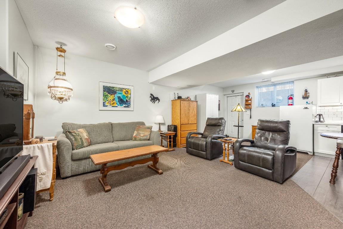 









955


Mt Begbie

Drive,
Vernon,




BC
V1B 2Z5

