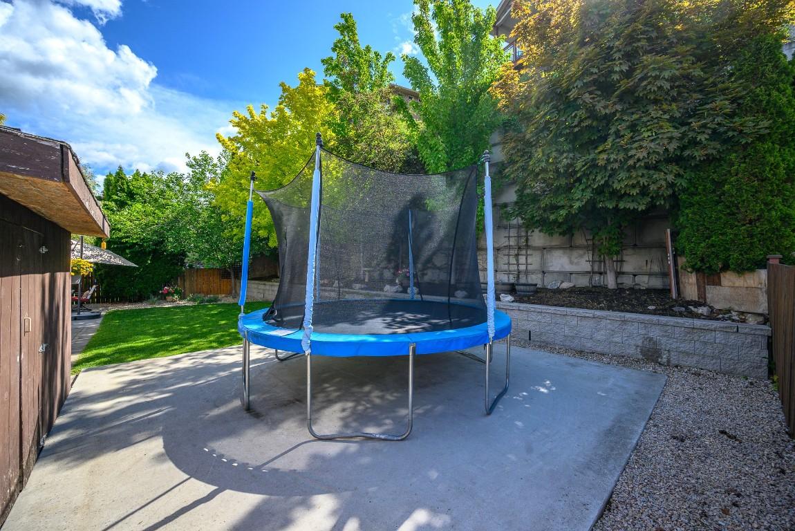 









955


Mt Begbie

Drive,
Vernon,




BC
V1B 2Z5

