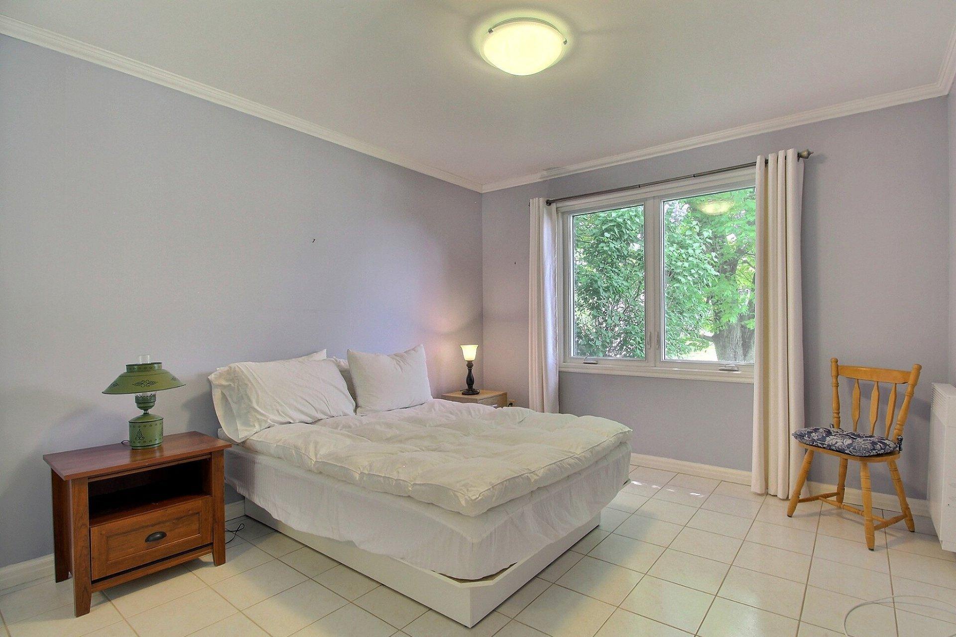 









850


Rue des Jacinthes

,
Sherbrooke (Fleurimont),




QC
J1E1J8

