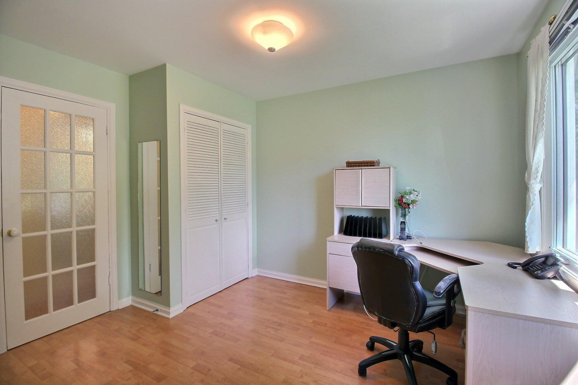 









850


Rue des Jacinthes

,
Sherbrooke (Fleurimont),




QC
J1E1J8

