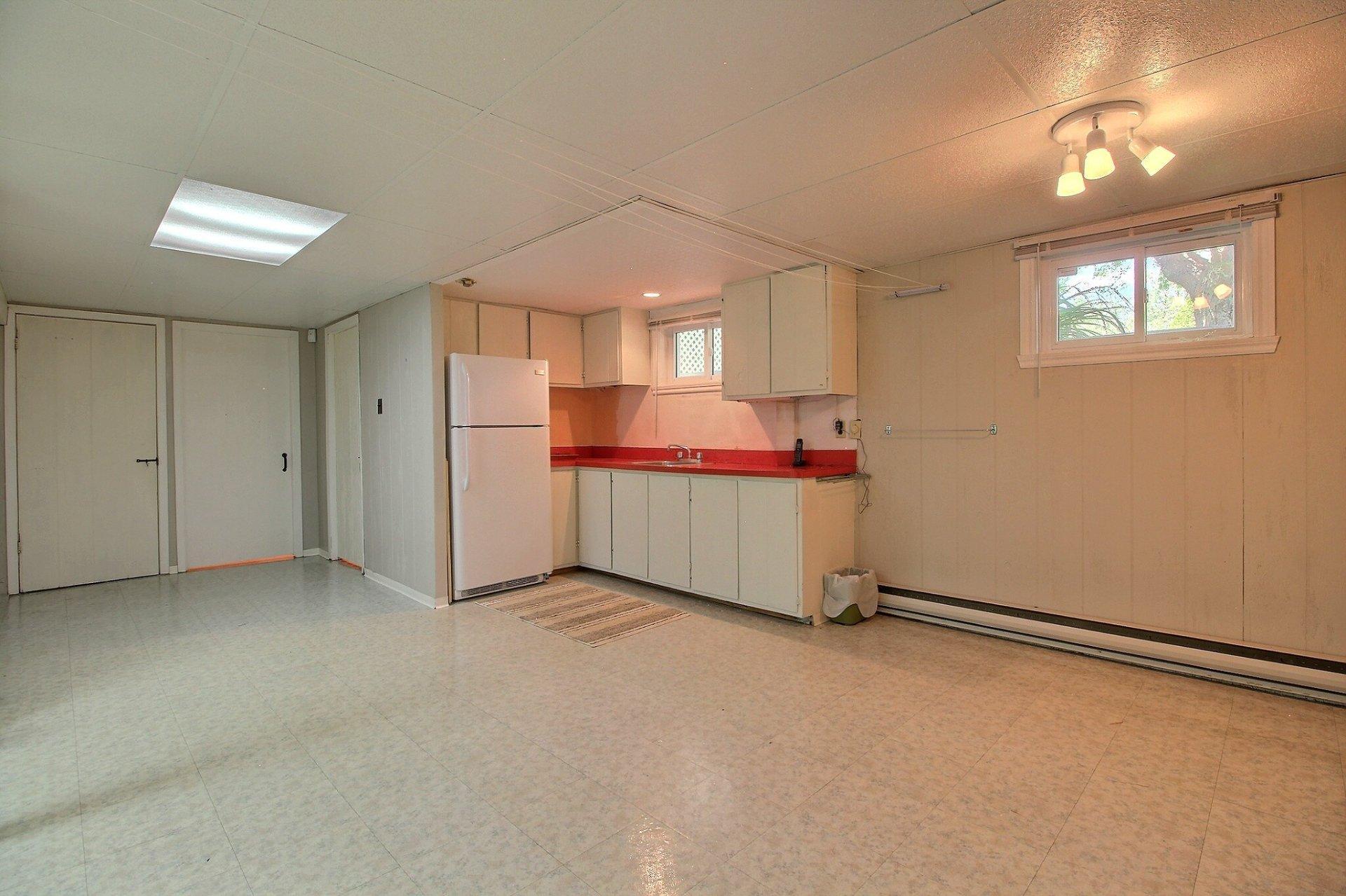 









850


Rue des Jacinthes

,
Sherbrooke (Fleurimont),




QC
J1E1J8

