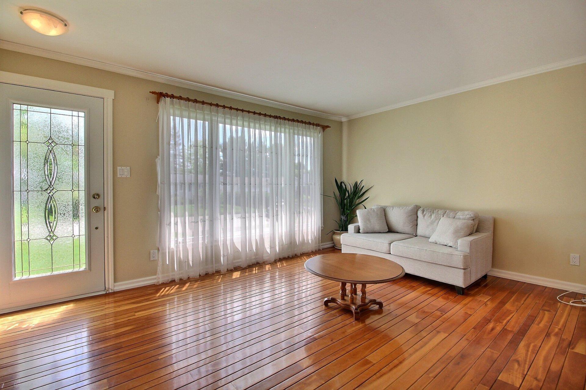 









850


Rue des Jacinthes

,
Sherbrooke (Fleurimont),




QC
J1E1J8

