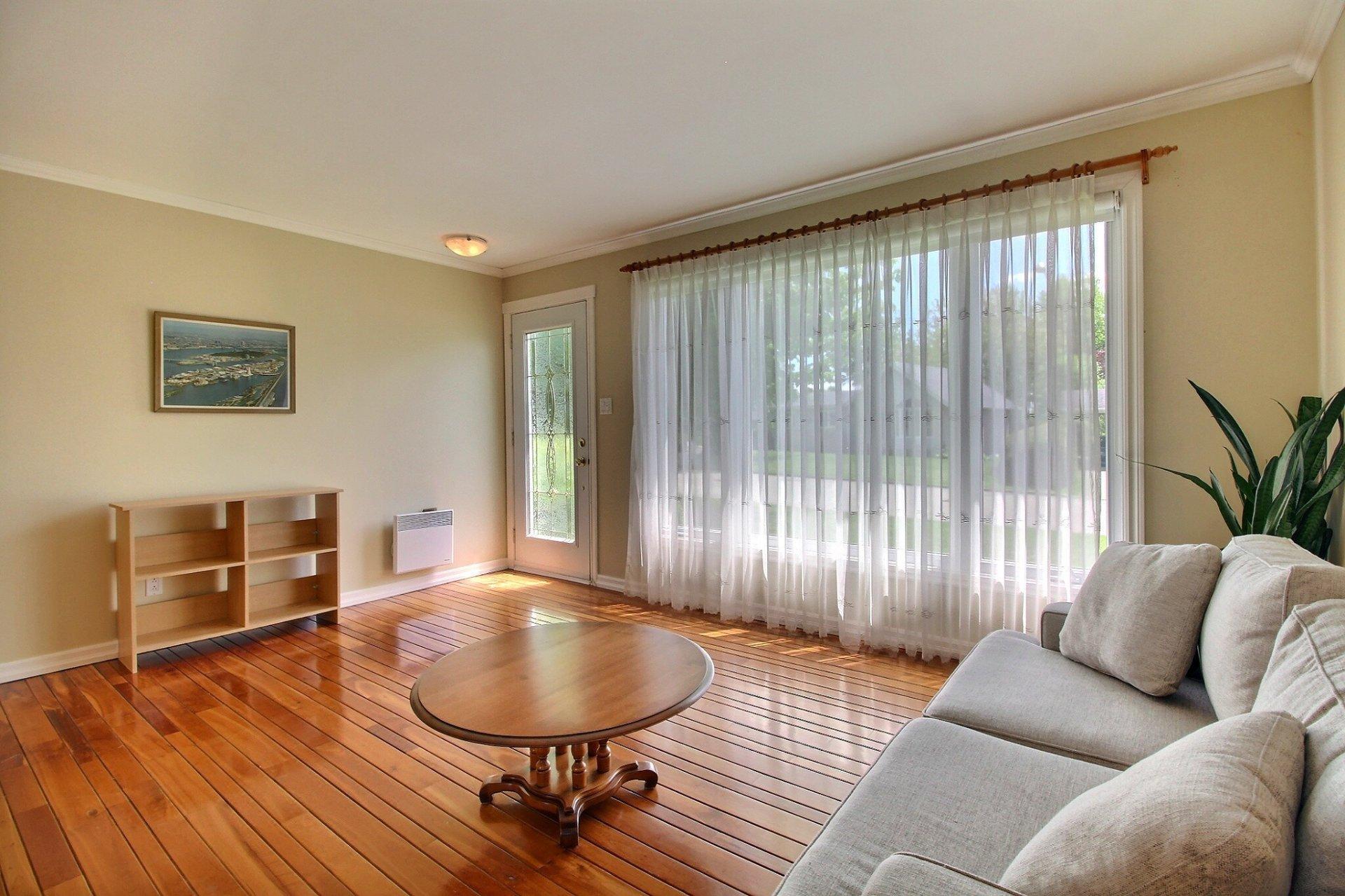 









850


Rue des Jacinthes

,
Sherbrooke (Fleurimont),




QC
J1E1J8

