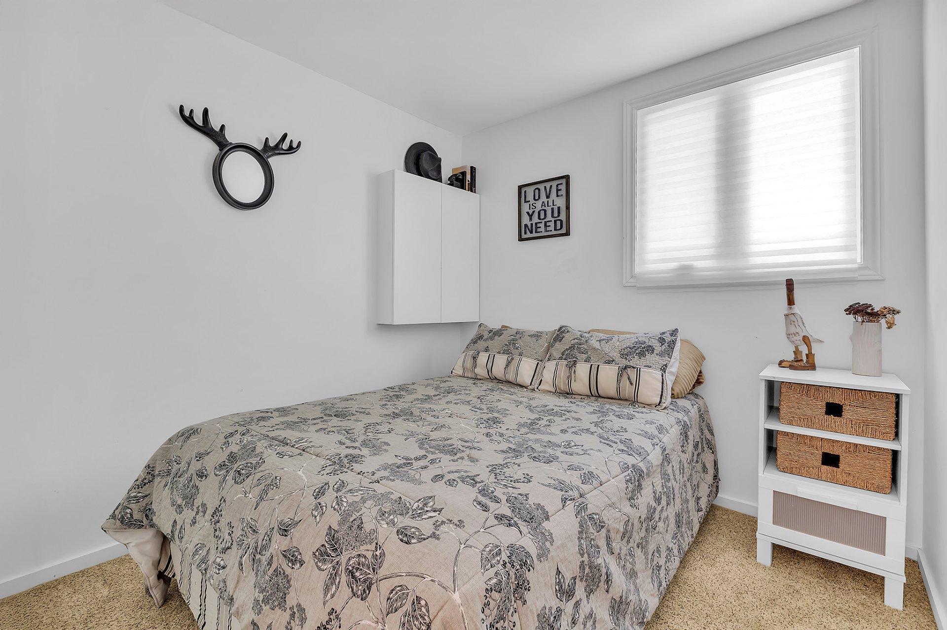 









126


Ch. H.-Zurenski

,
Val-des-Monts,




QC
J8N5J2

