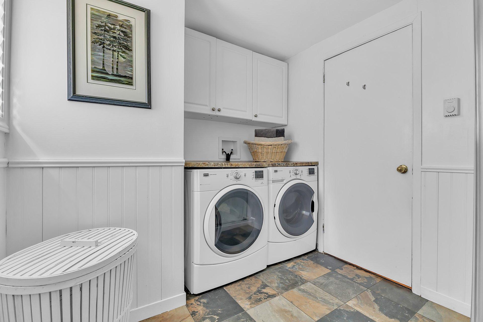 









126


Ch. H.-Zurenski

,
Val-des-Monts,




QC
J8N5J2

