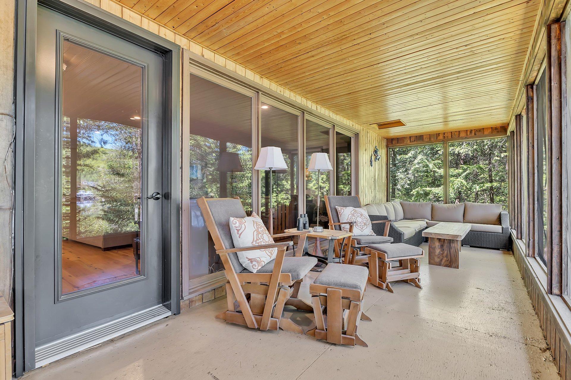 









126


Ch. H.-Zurenski

,
Val-des-Monts,




QC
J8N5J2

