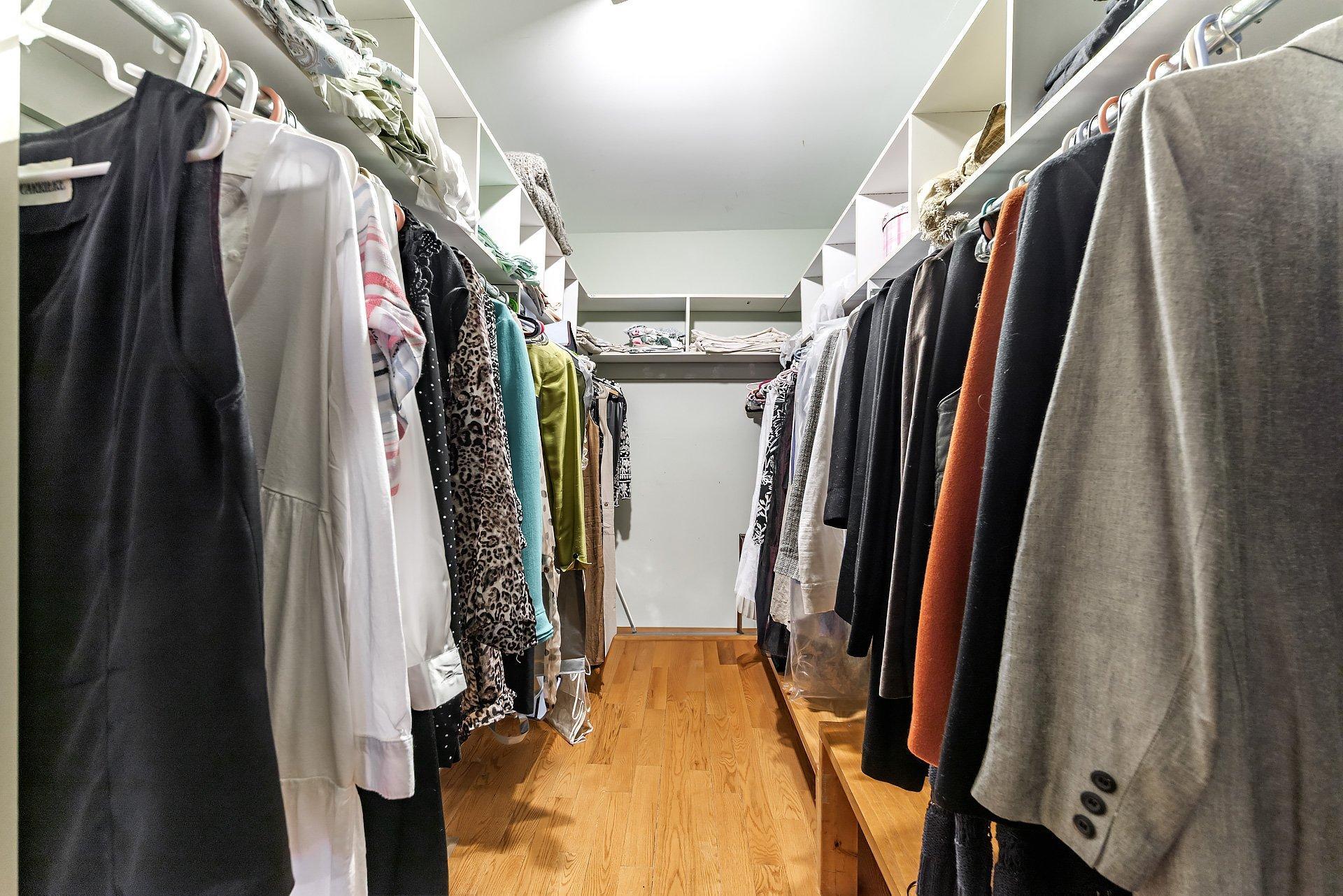









263


Rue Montpellier

,
Dollard-des-Ormeaux,




QC
H9G3A7

