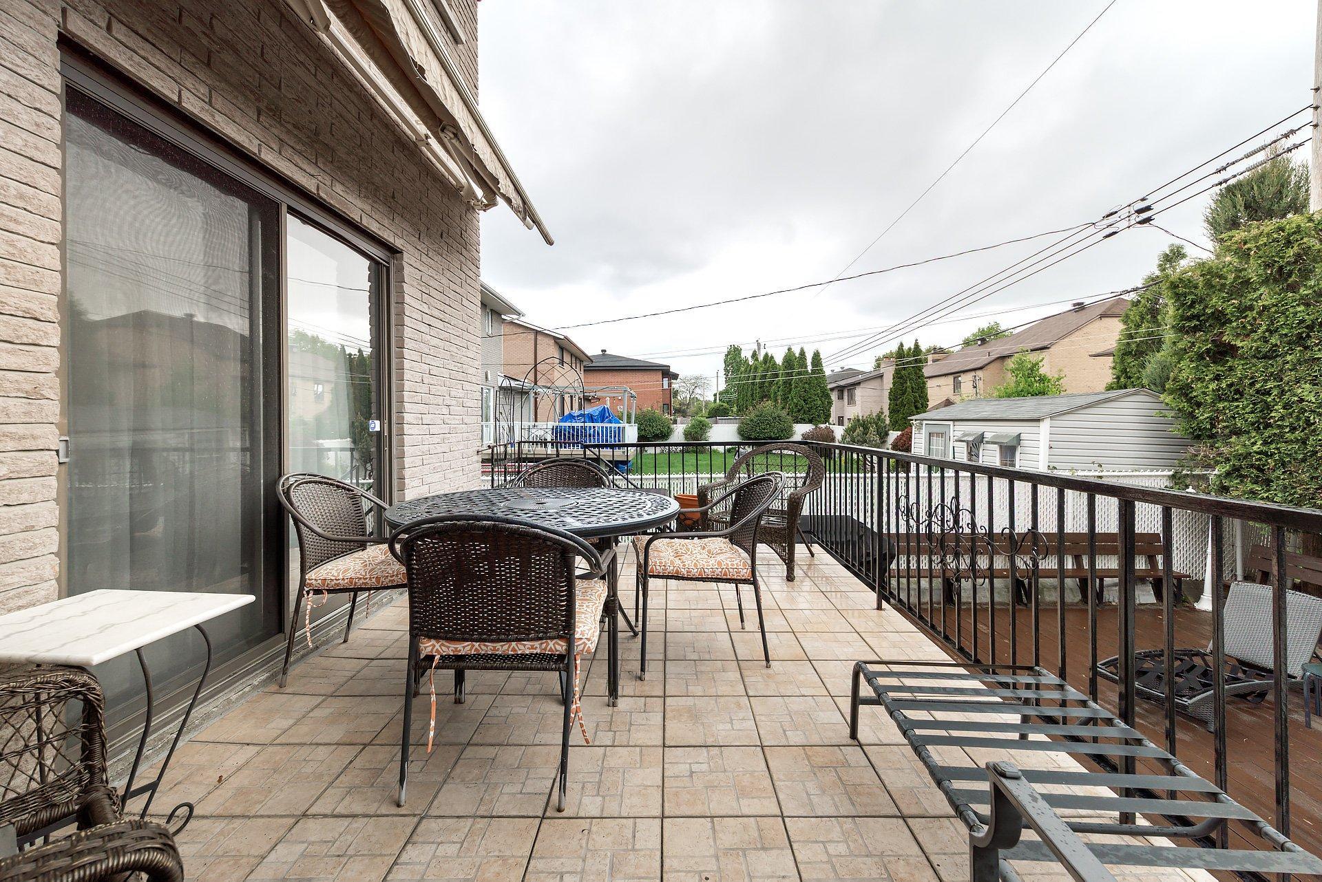 









263


Rue Montpellier

,
Dollard-des-Ormeaux,




QC
H9G3A7


