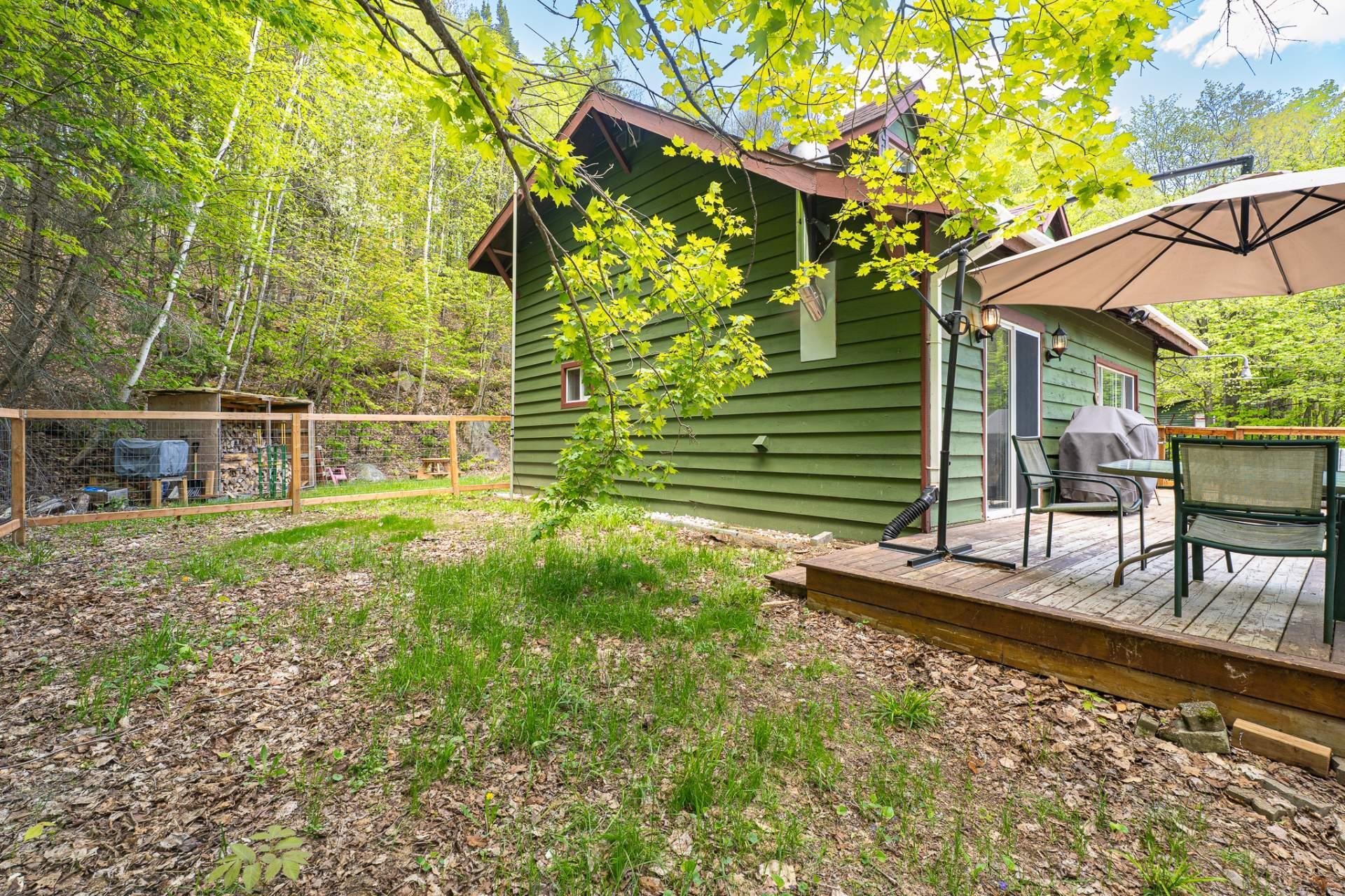









215


Ch. des Marronniers

,
Saint-Adolphe-d'Howard,




QC
J0T2B0


